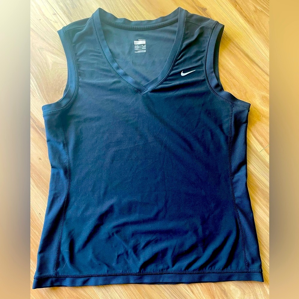 Women’s Nike Fit Dry V Neck